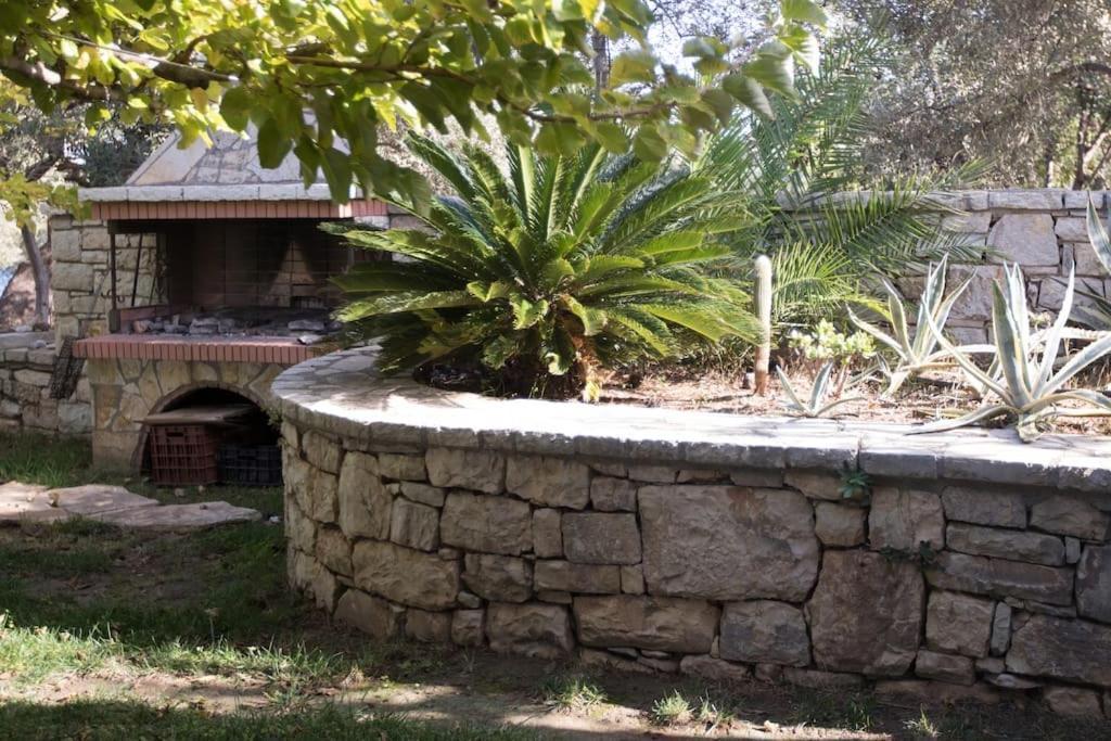 Vila Karantou Tirós Exteriér fotografie